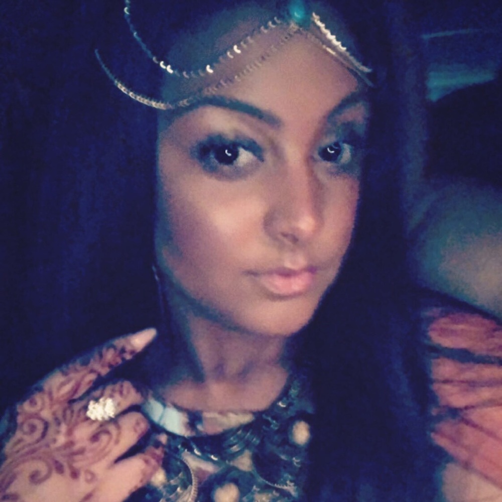 Meet your Posher, Catherine